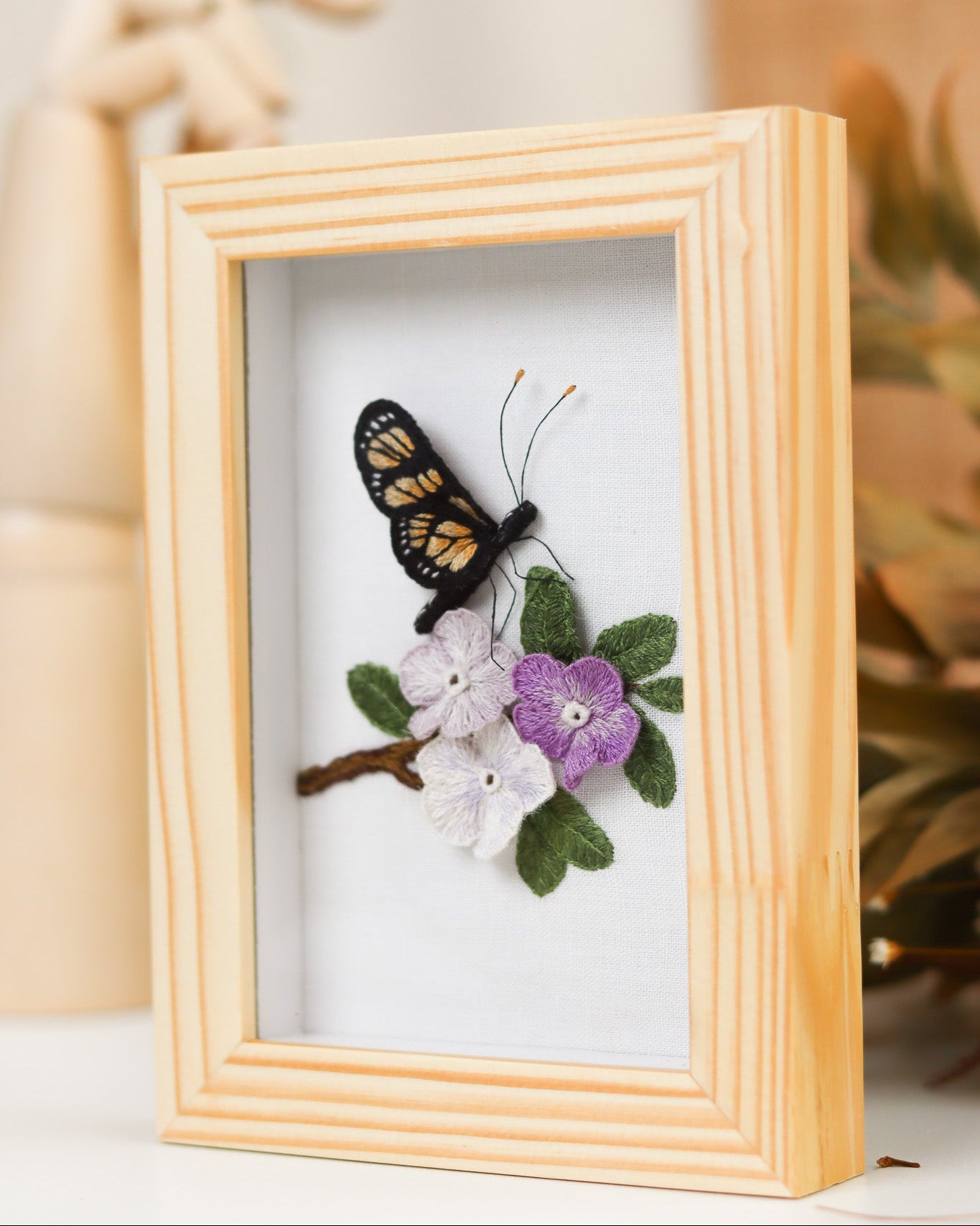 Kit Quero Bordar Manacá e Borboleta 3D - Material completo + vídeo aulas