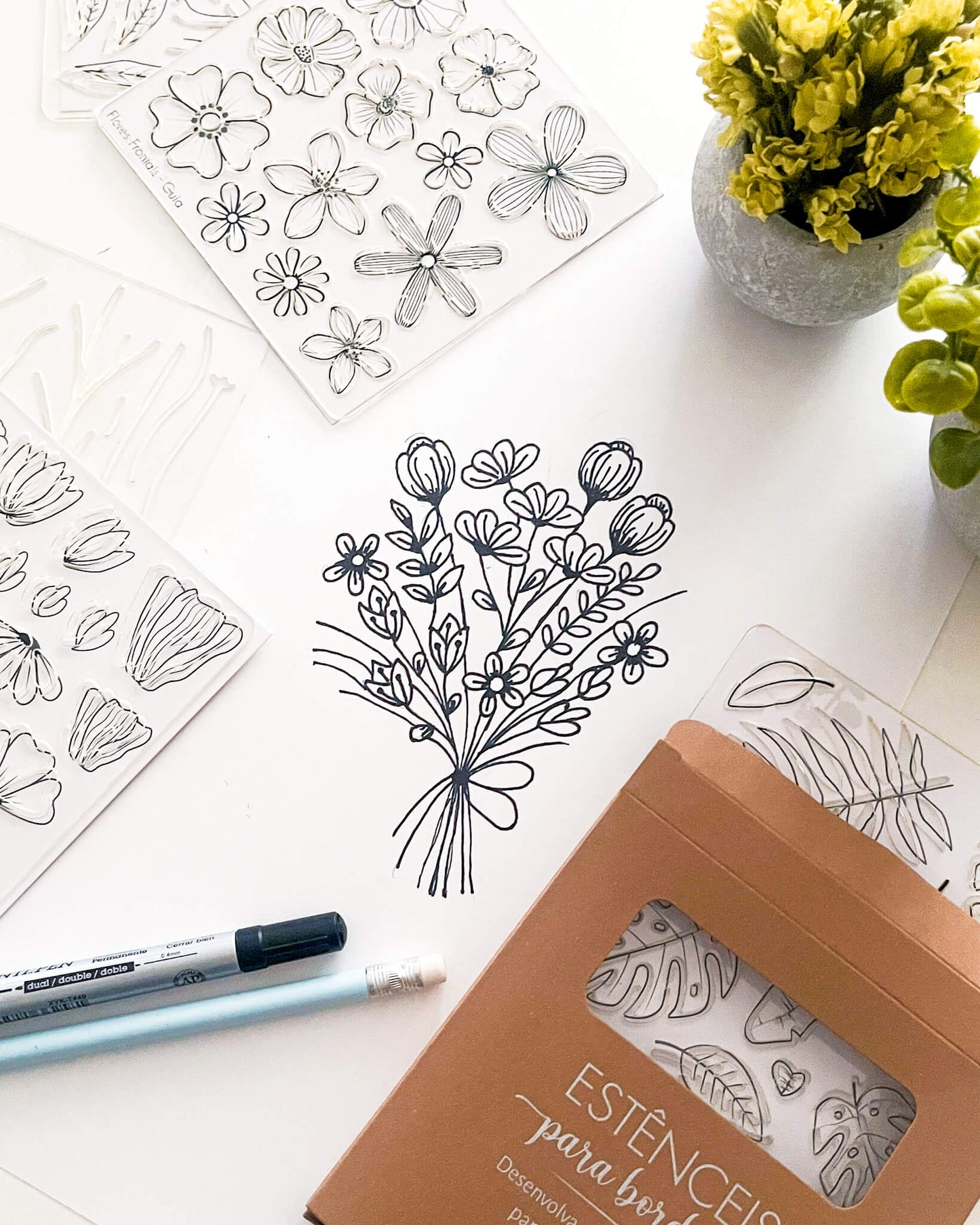 Kit estênceis de flores - Jardim criativo