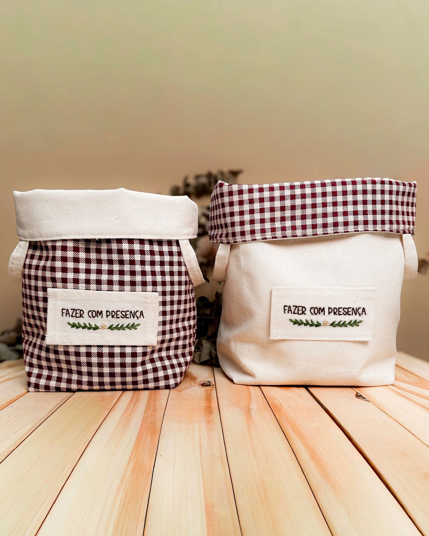 Cesta Inspira para bordar xadrez vinho duo