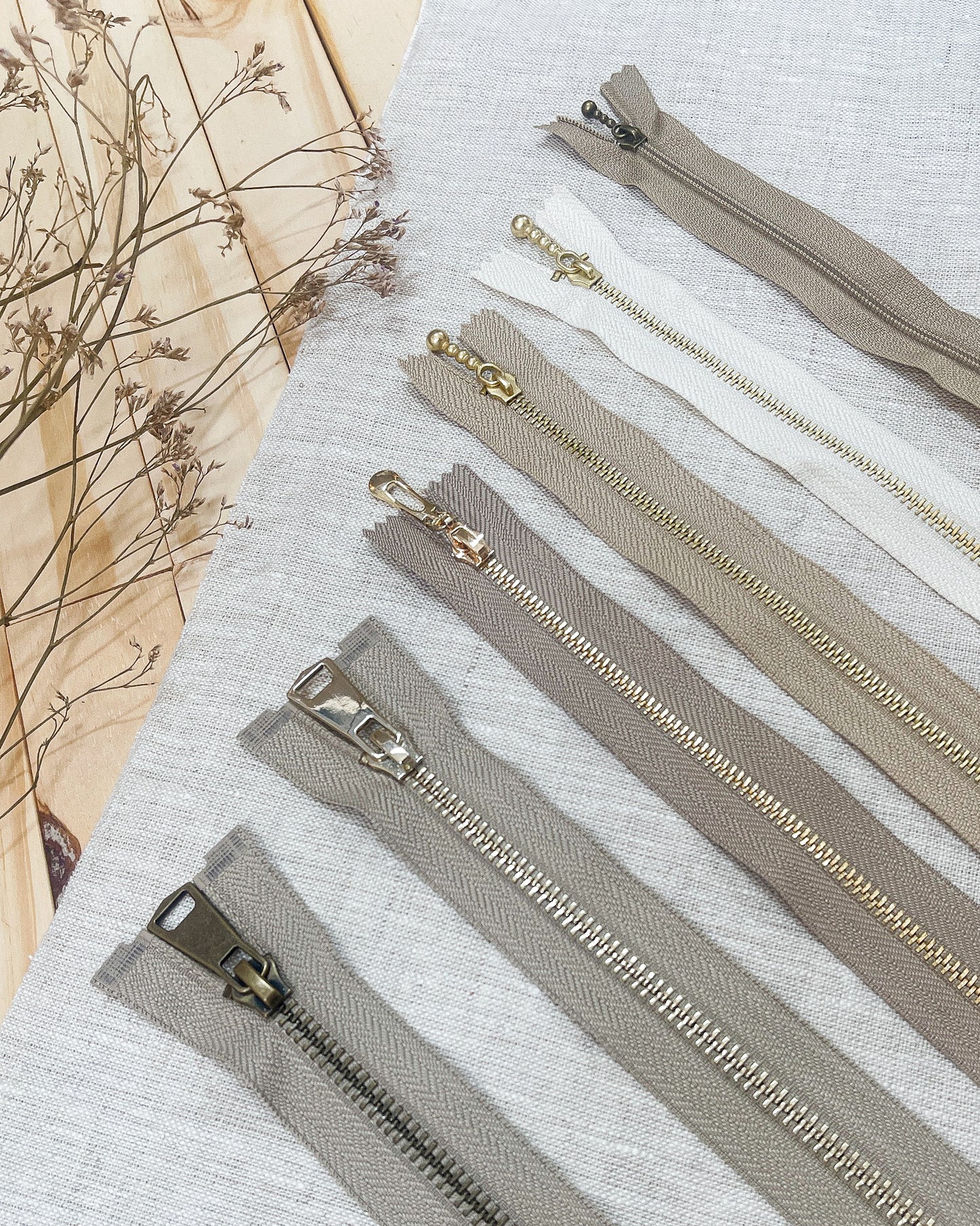 Kit Conjunto Necessaire e Estojo com bolso frontal Ed. 39 - Florir o dia