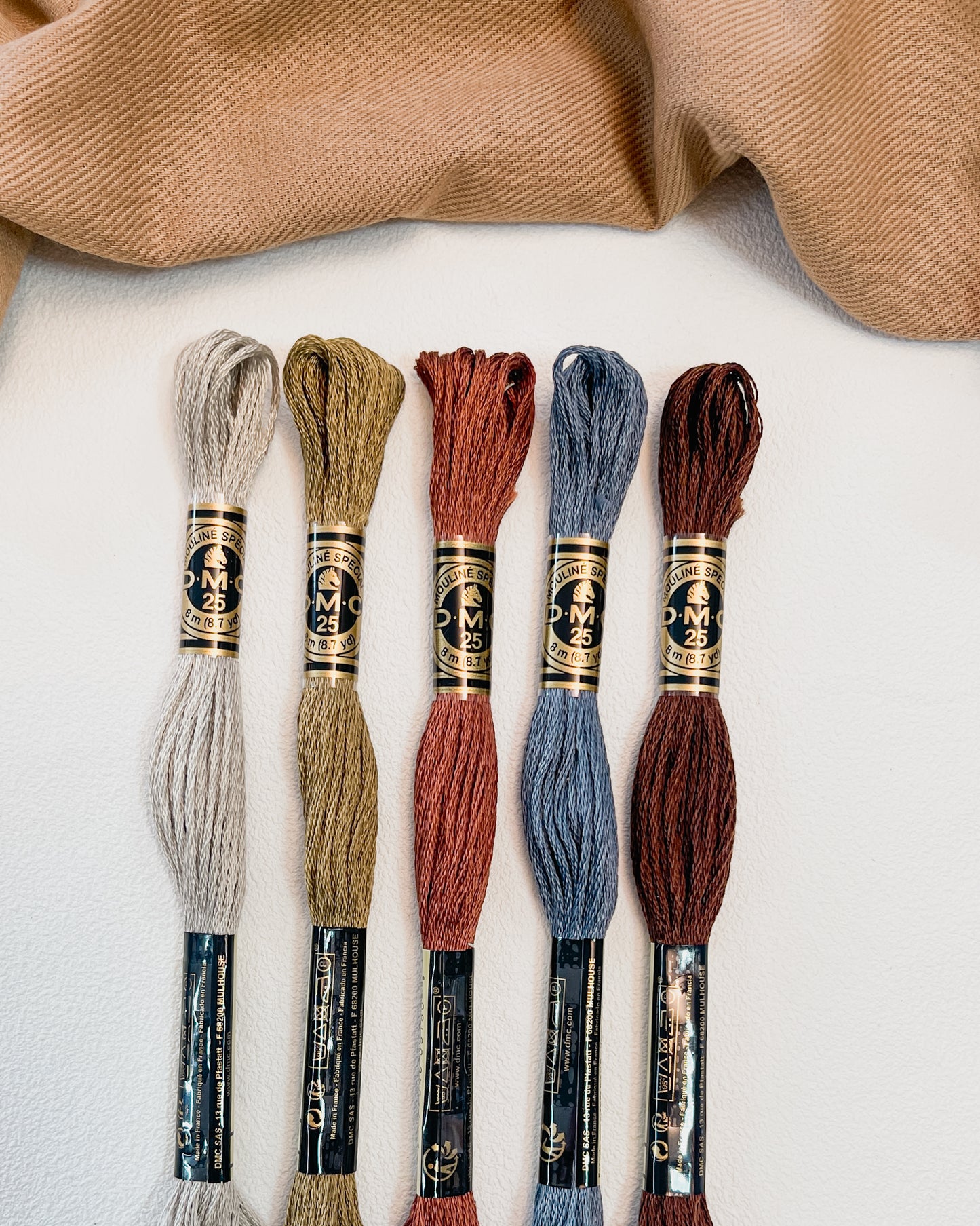 Paleta DMC - Contraste Moderno