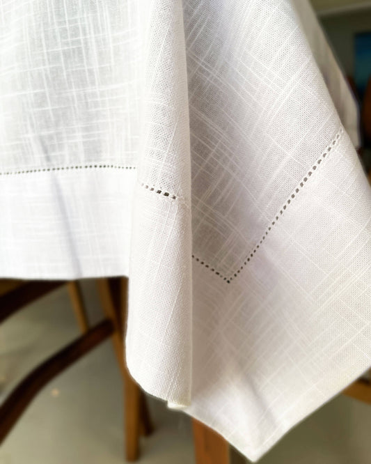 Toalha de Mesa Copa&Cia Coloratta Ponto Ajour