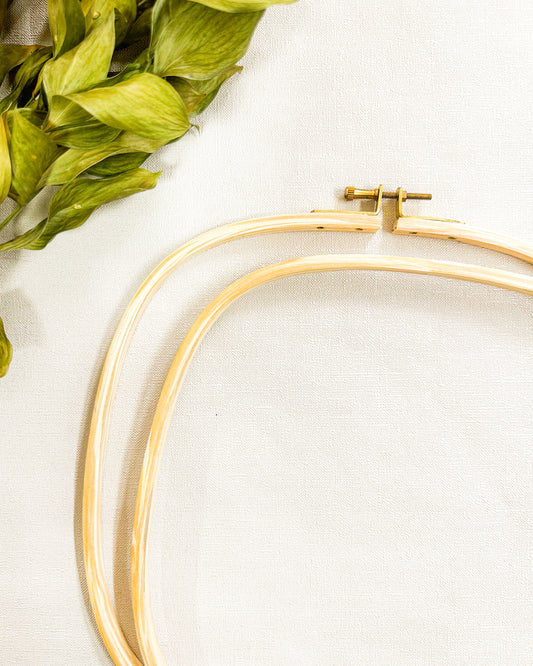 Bastidor de madeira com tarraxa DMC quadrado 25 X 25CM