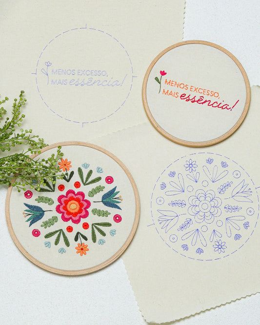 Prontos para Bordar – Kit Tecidos Riscados Essência | Ponto a ponto 31