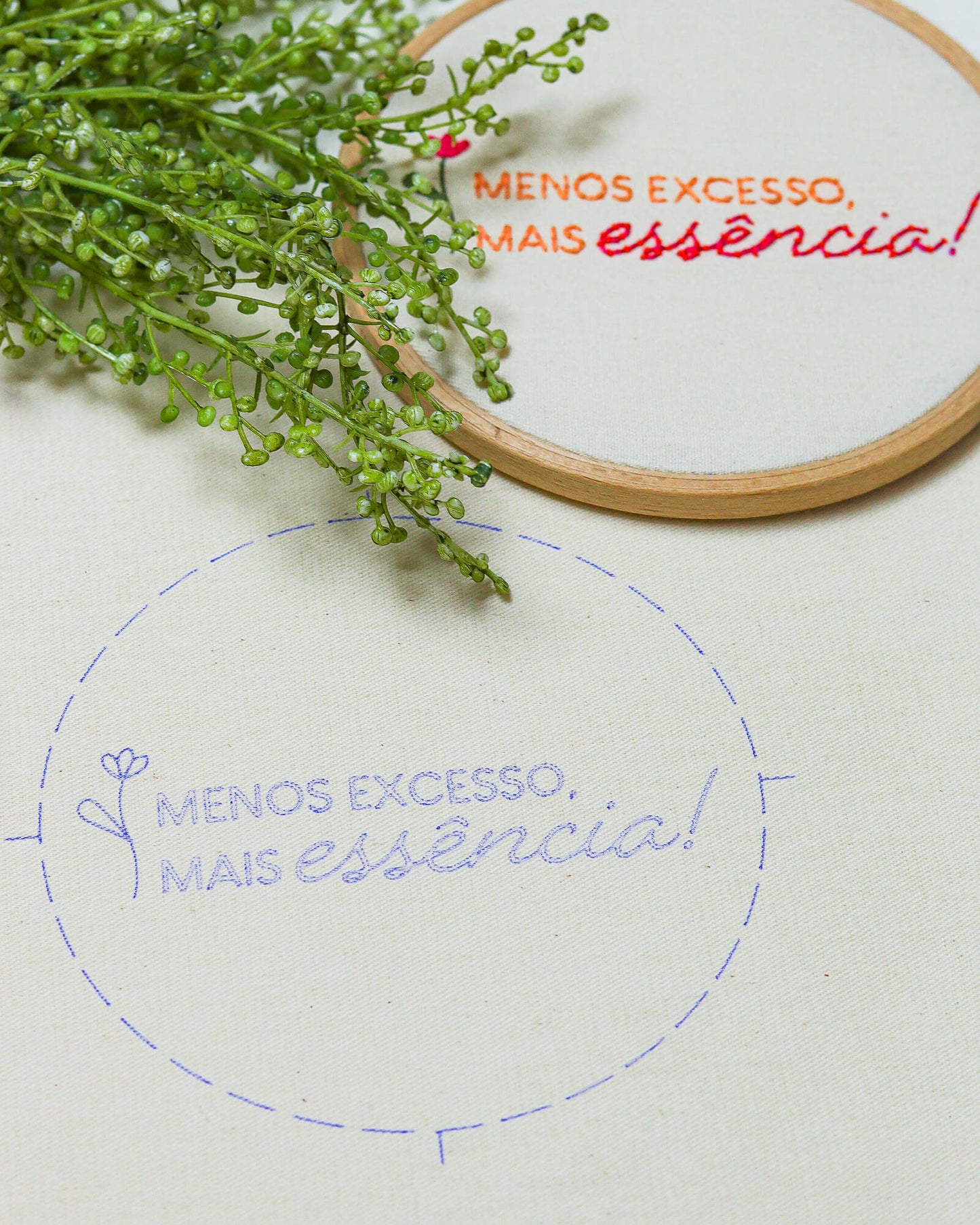 Prontos para Bordar – Kit Tecidos Riscados Essência | Ponto a ponto 31