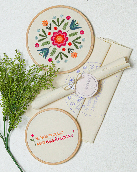 Prontos para Bordar – Kit Tecidos Riscados Essência | Ponto a ponto 31