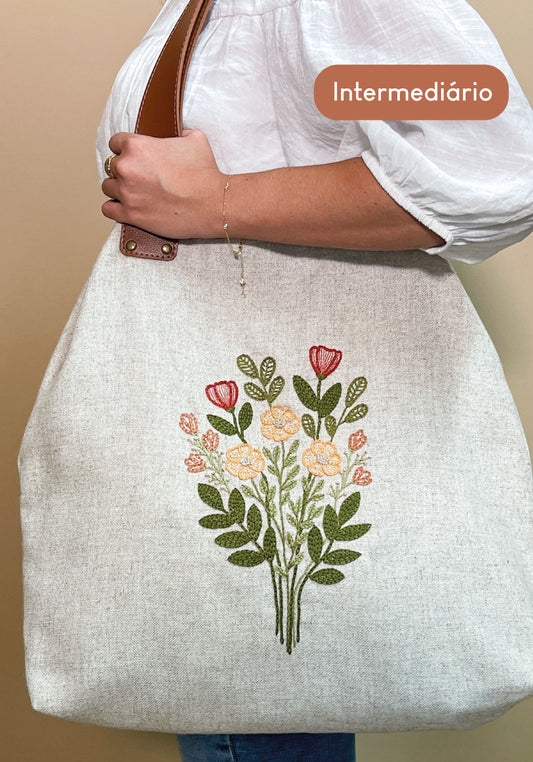 Kit Quero Bordar -  Tote bag com risco a laser Ramalhete