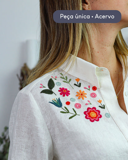 Camisa linho puro bordado mexicano floral  | Peça única - Acervo