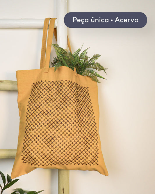 Bolsa de algodão com linho bordada a mão sashiko | Peça única - Acervo