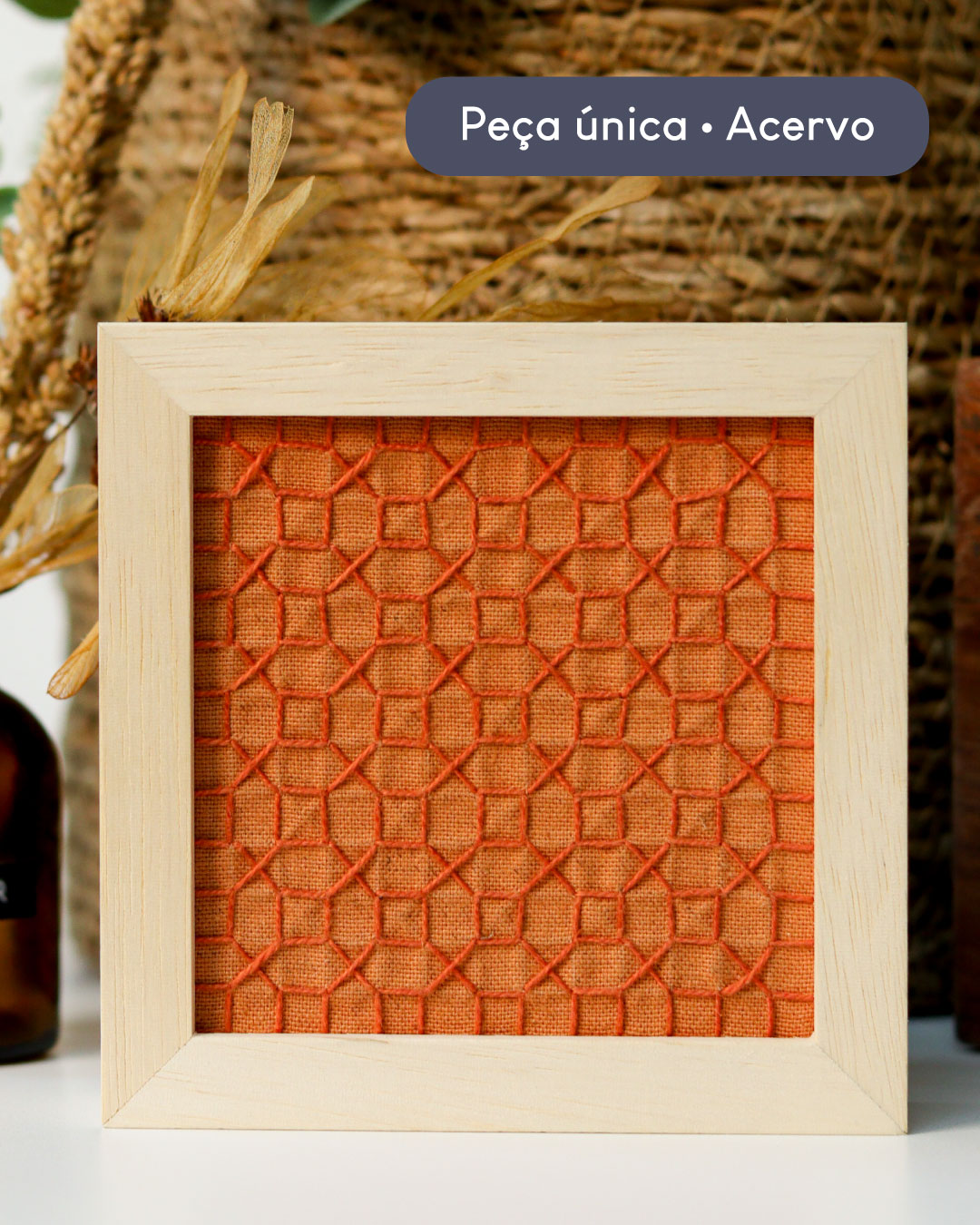 Moldura 10x10 bordada a mão sashiko | Peça única - Acervo