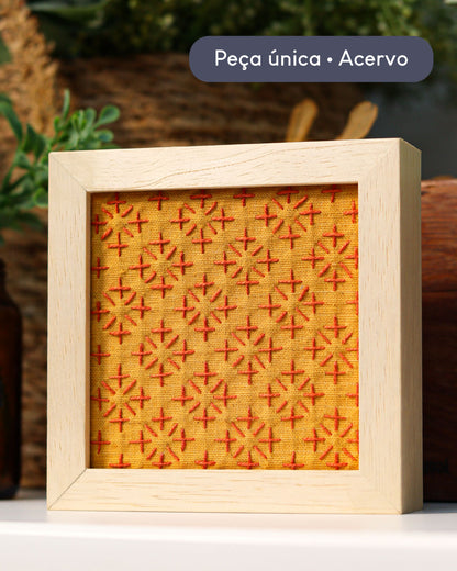 Moldura 10x10 bordada a mão sashiko | Peça única - Acervo