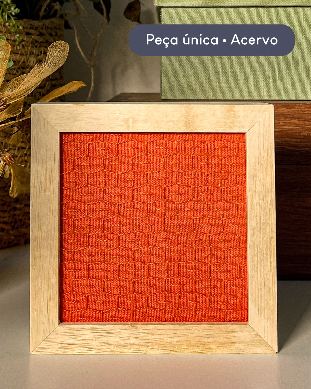 Moldura 10x10 bordada a mão sashiko | Peça única - Acervo