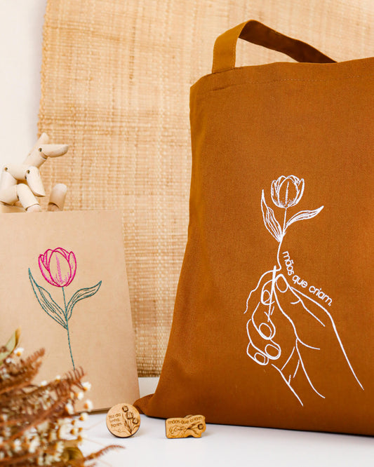 Combo Mãos que Criam - Kit Caderneta Tulipa + Ecobag + Segura Agulha