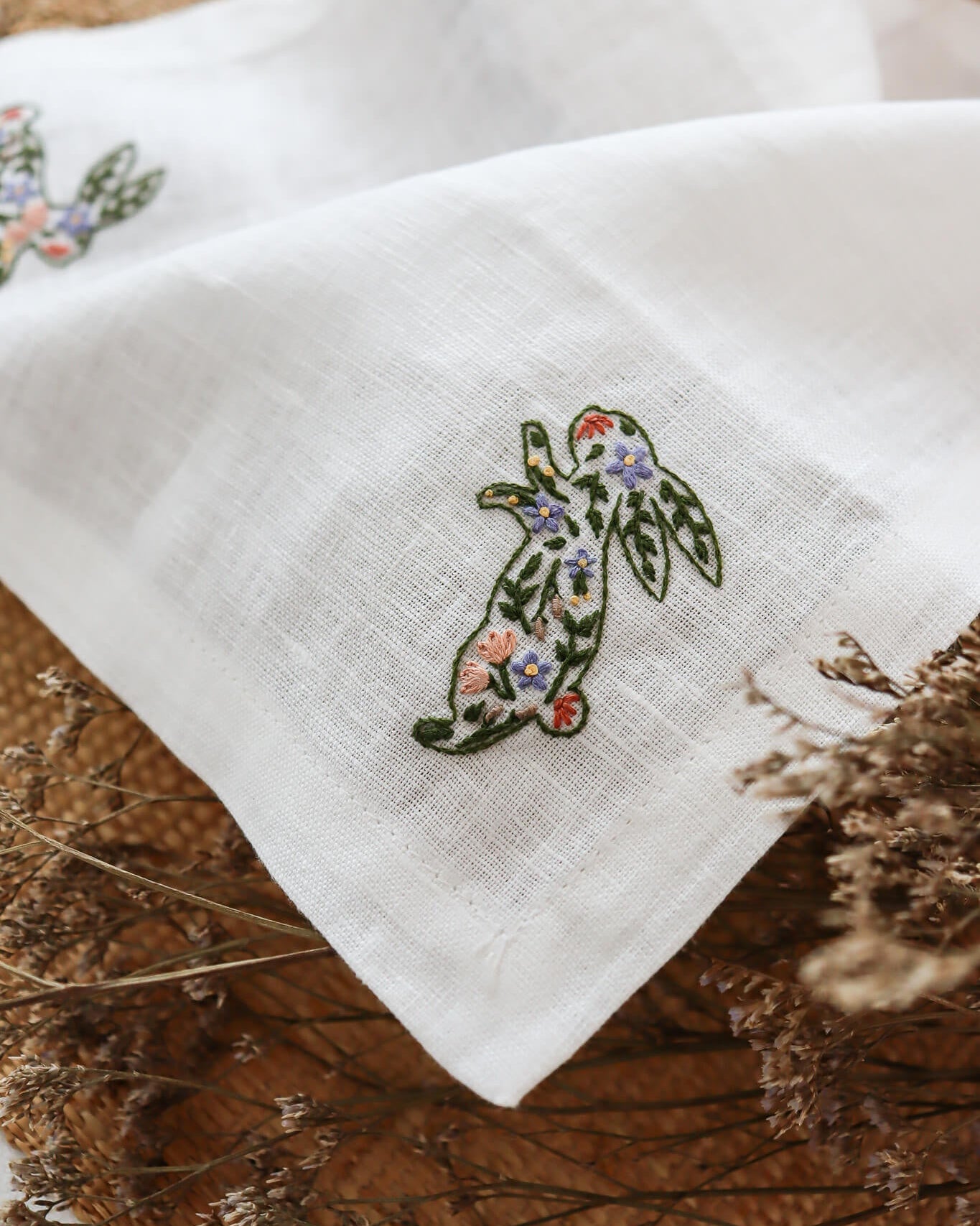 Coelhinhos Floridos: entretela adesiva com risco + e-book