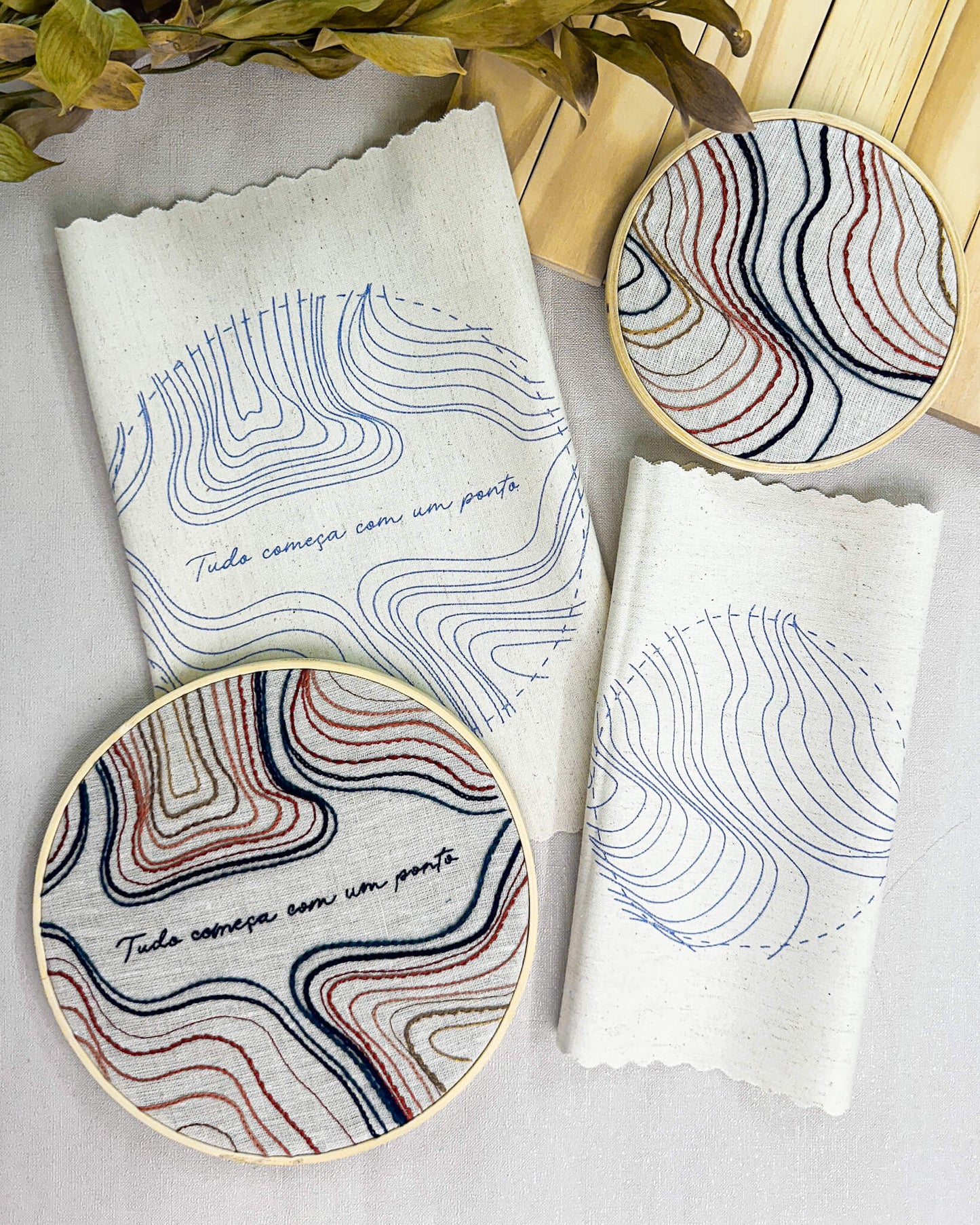 Kit de Tecidos com Risco Impresso para Bastidores Ed. 45 - Pontos que Revelam