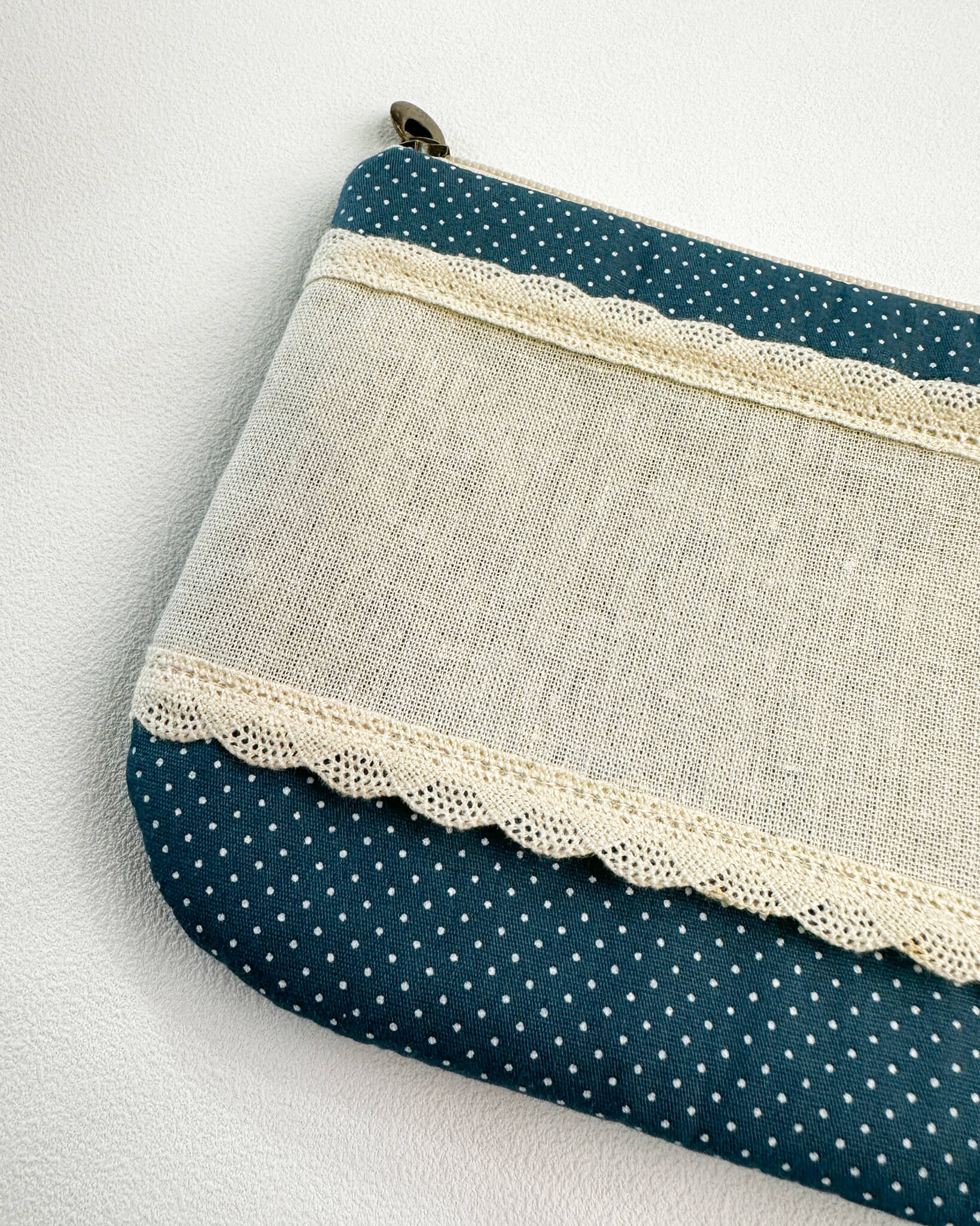 Necessaire para bordar classica - poá