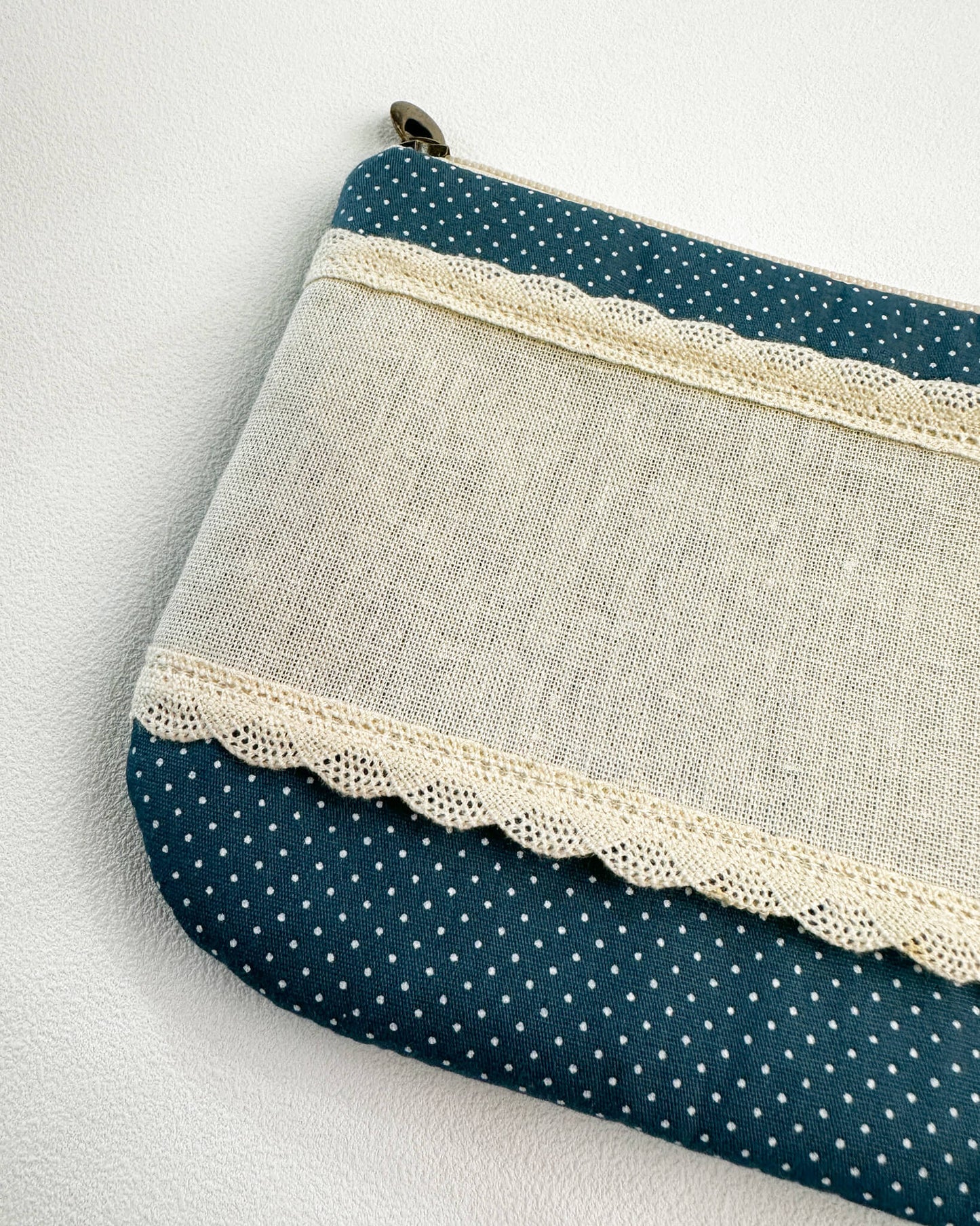 Necessaire para bordar classica - poá