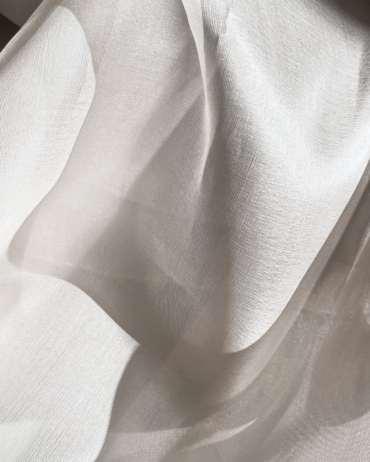Organza de seda off white 1/2 m
