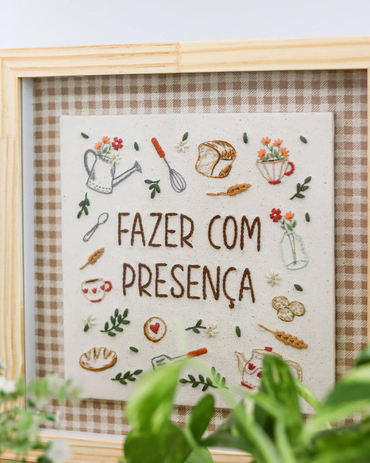 E-book edição 46 - O peso leve do fazer - Etiquetas bordadas