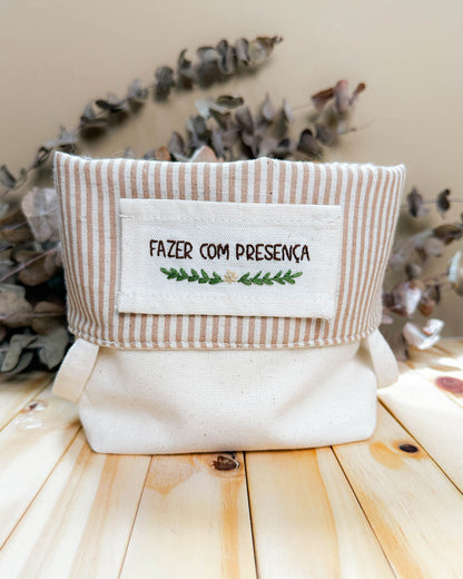 Cesta Inspira para bordar listrada bege duo