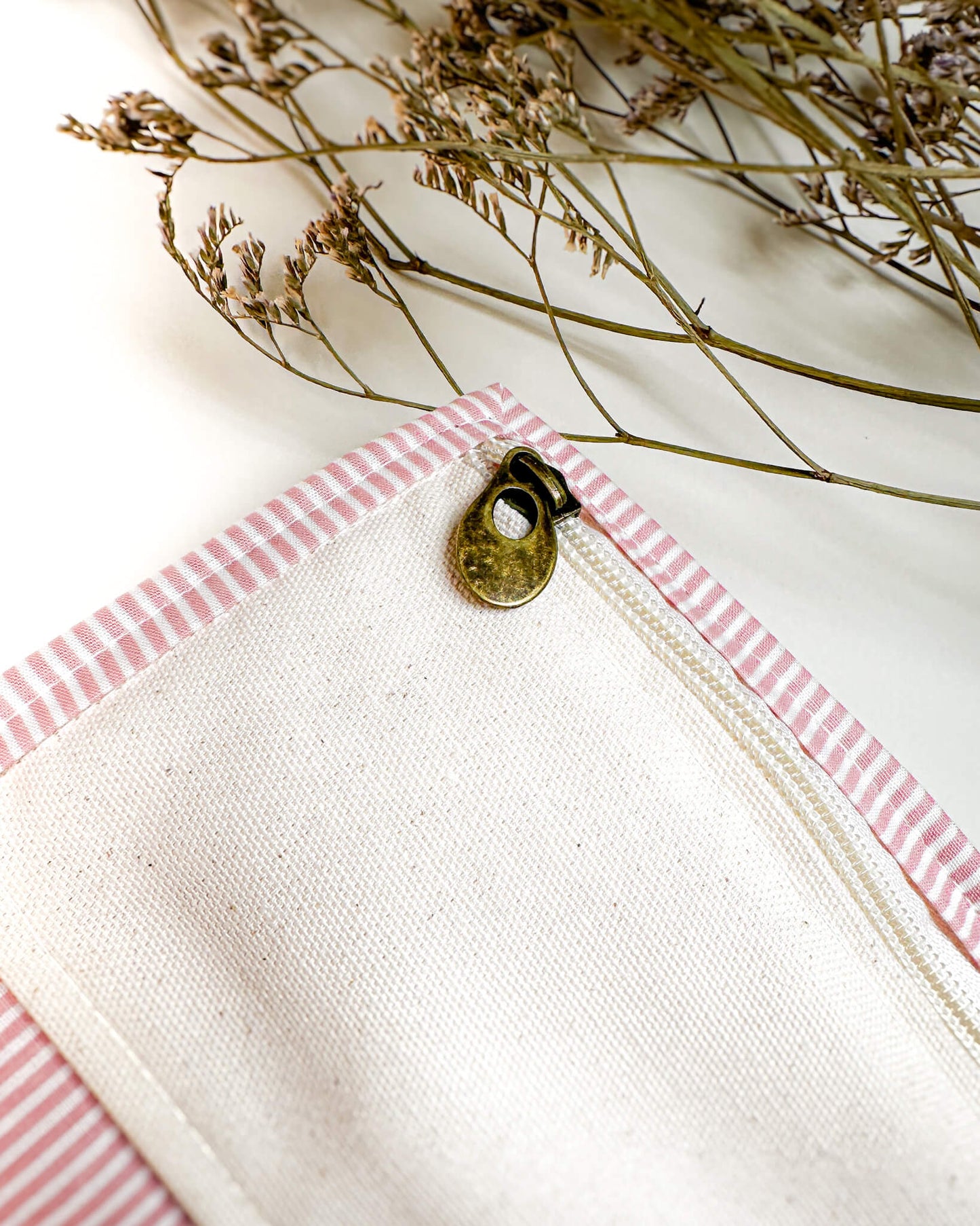 Pasta para Bordado Listras Rosa - Edição Limitada