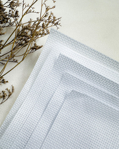 Kit com 5 cortes de etamine 25x25 branco