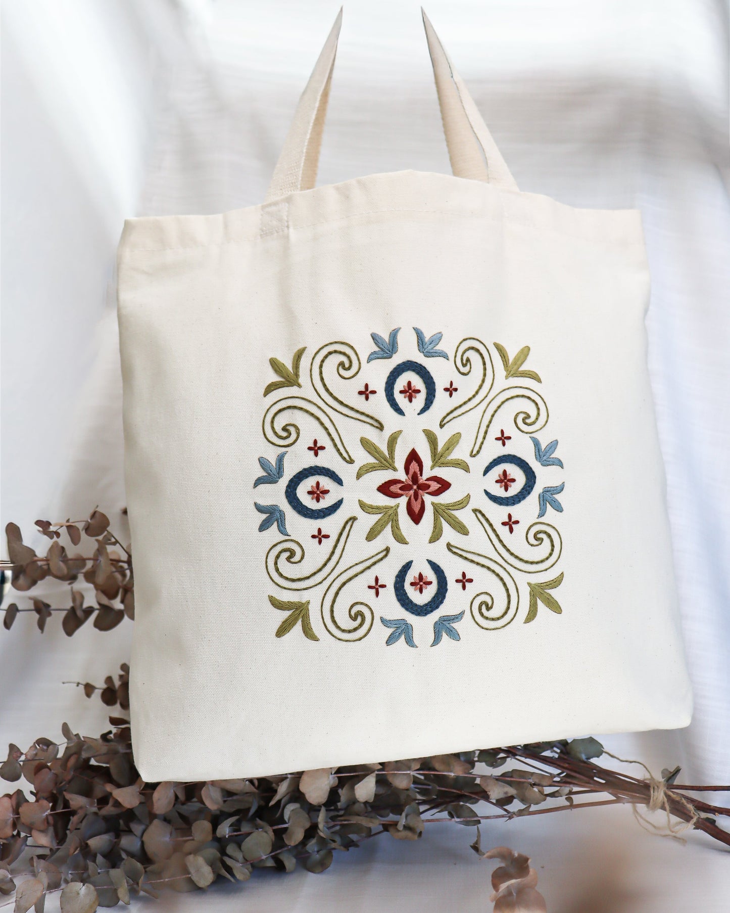 Ecobag com risco + E-book Coleção Floret