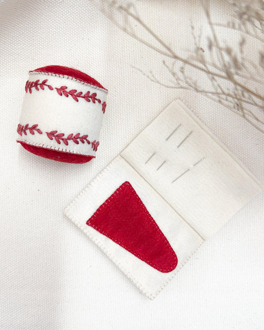 Conjunto Agulheiro de Mesa e Livro Agulheiro vermelho | Peça única - Acervo