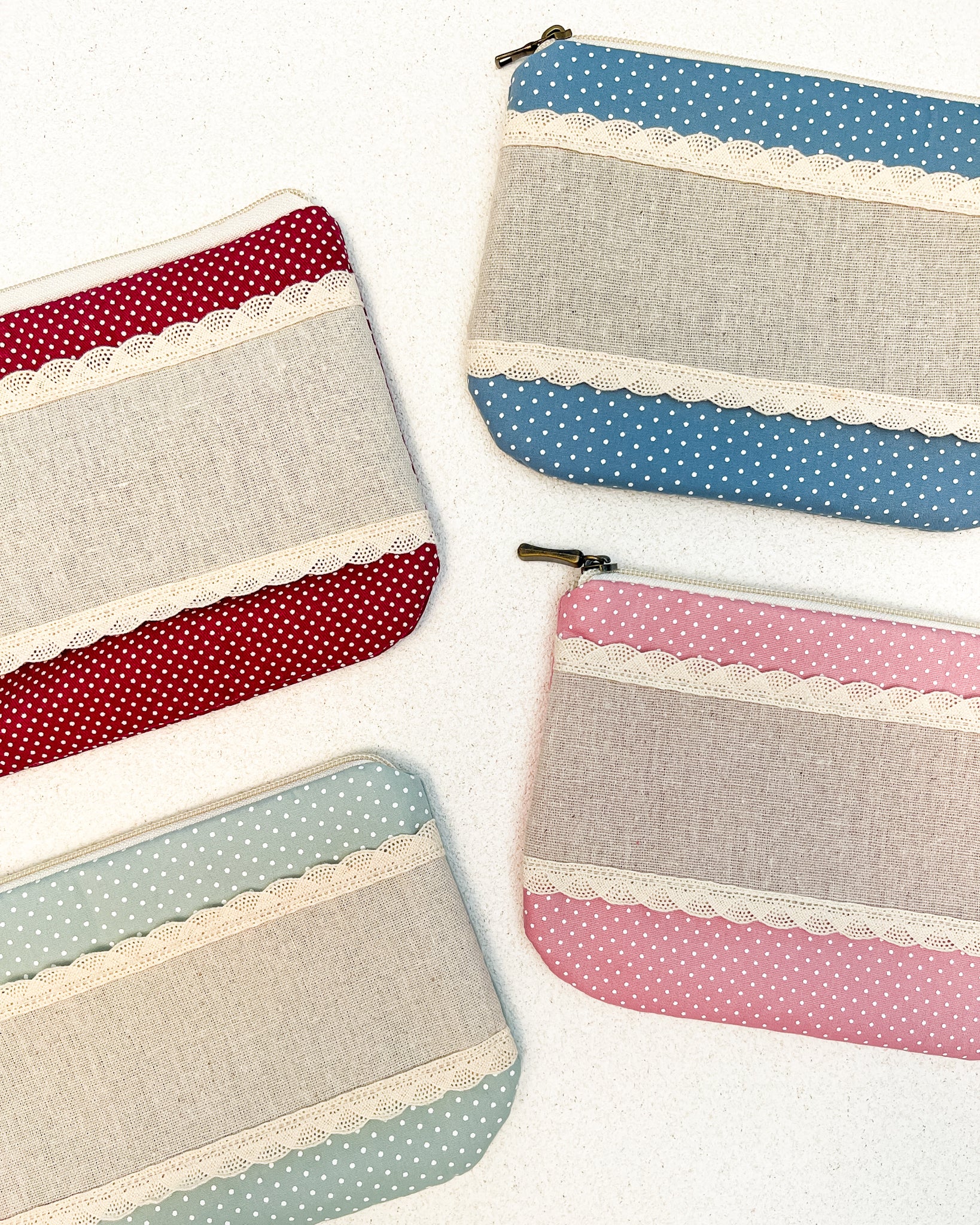 Necessaire para bordar classica - poá