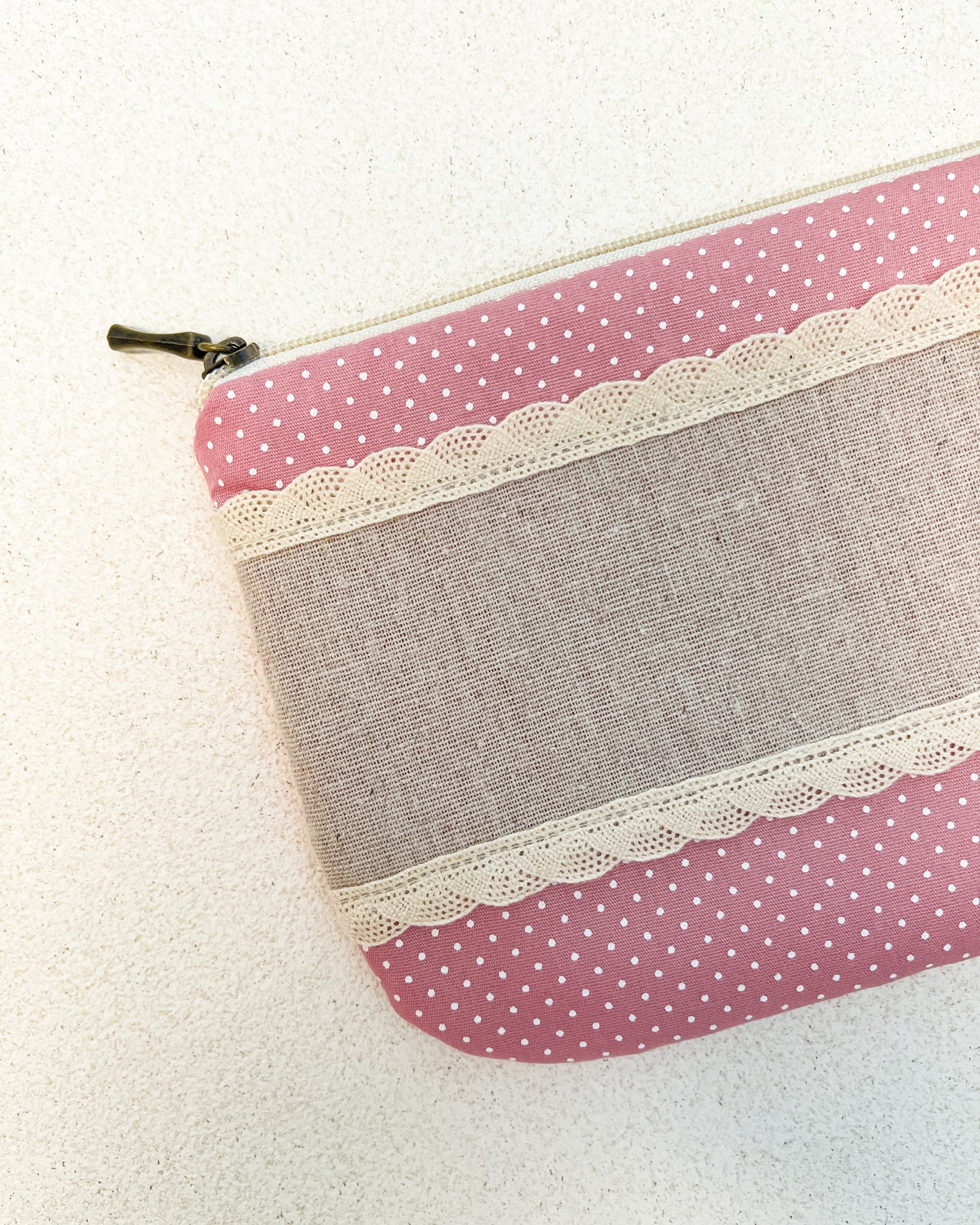 Necessaire para bordar classica - poá