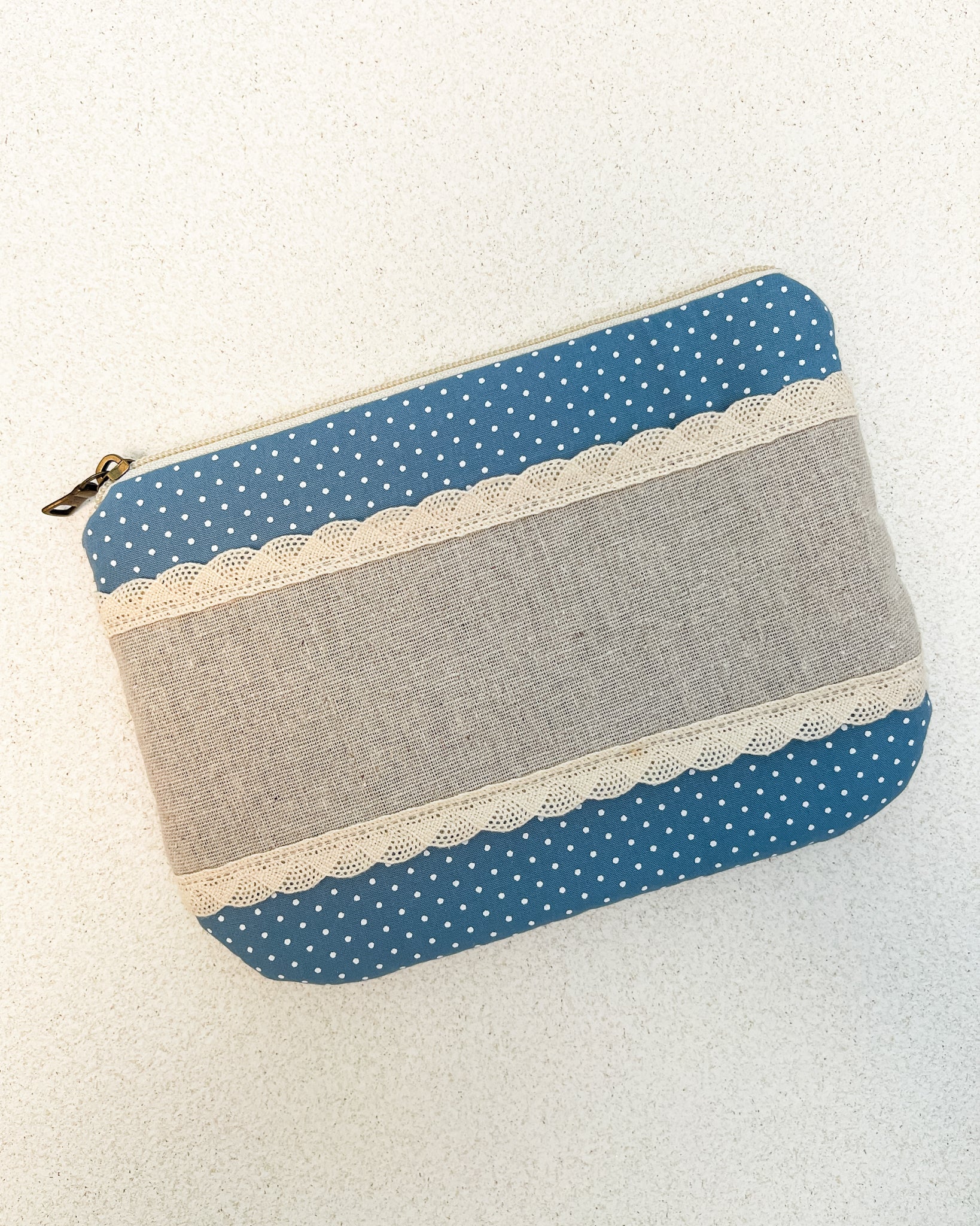 Necessaire para bordar classica - poá