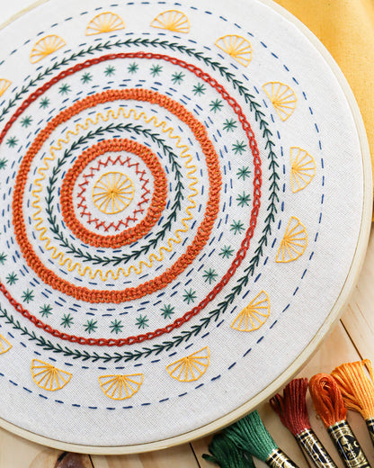 Kit Quero Bordar - Mandala colorida