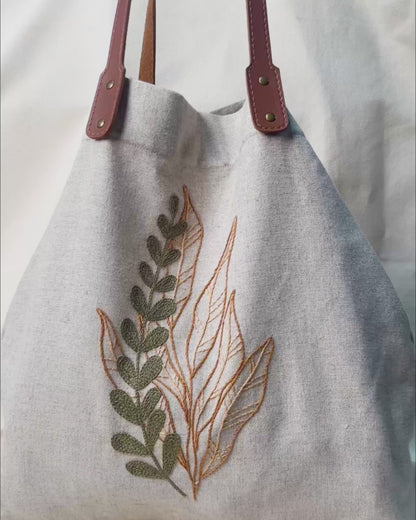 Totebag bordada Ramos | Peça única - Acervo