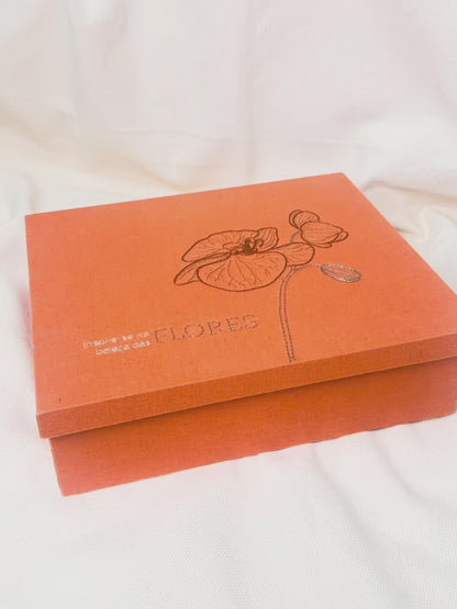 Caixa forrada bordado orquídeas doce de abóbora | Peça única - Acervo